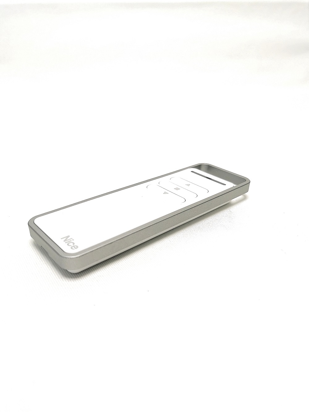 Télécommande Nice ERA  P1 - Gamme ERA portable avec support - spécial store et volet roulant - pour gérer 1 groupe d'automatismes. Fréquence : 433Mhz