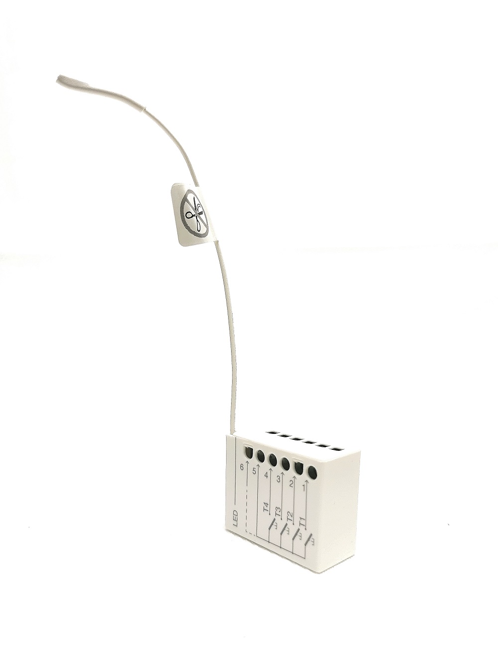 Télécommande encastrable Nice TTXB4 sur batterie. Commande les automatismes inaccessibles directement par câble. 4 canaux rolling code Fréquence 433Mhz.