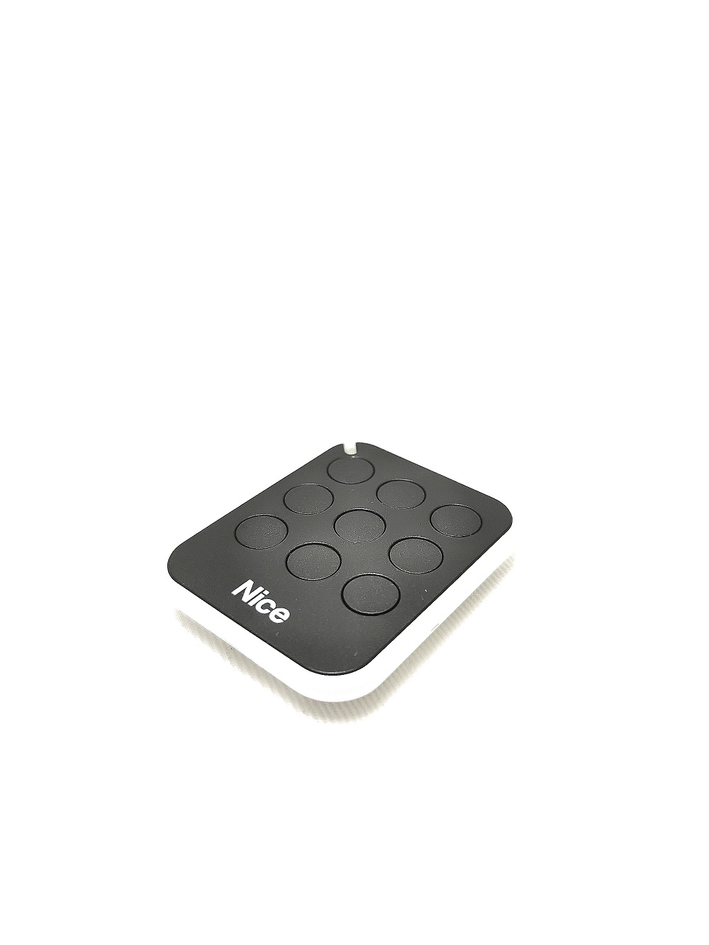 Télécommande Nice ERA ON9E 9 canaux Fréquence 433Mhz rolling code. Elégante et pratique, Peut se fixer au mur ou sur le tableau de bord. Support inclus